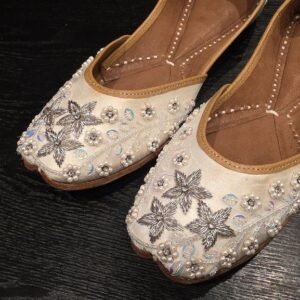 punjabi jutti white pj104