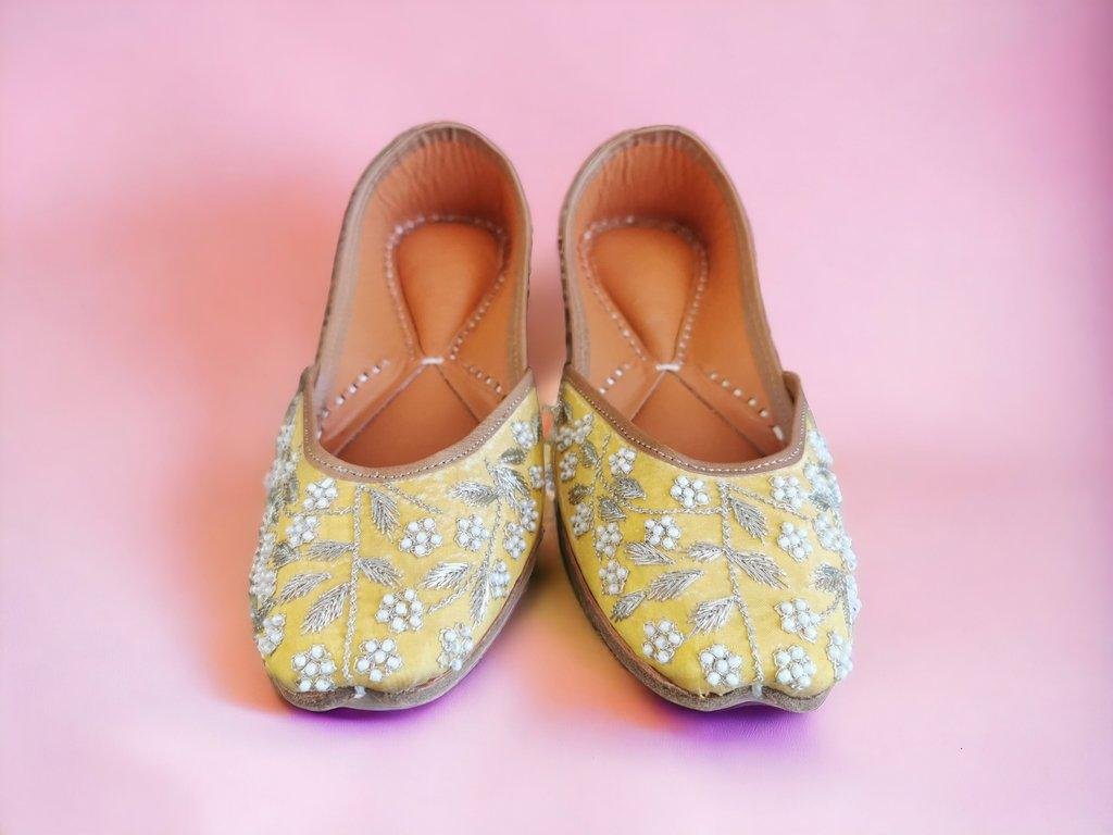 punjabi jutti yellow pj117
