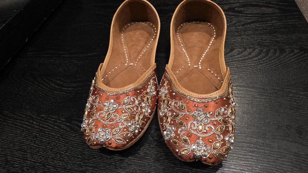 punjabi jutti rust pj130