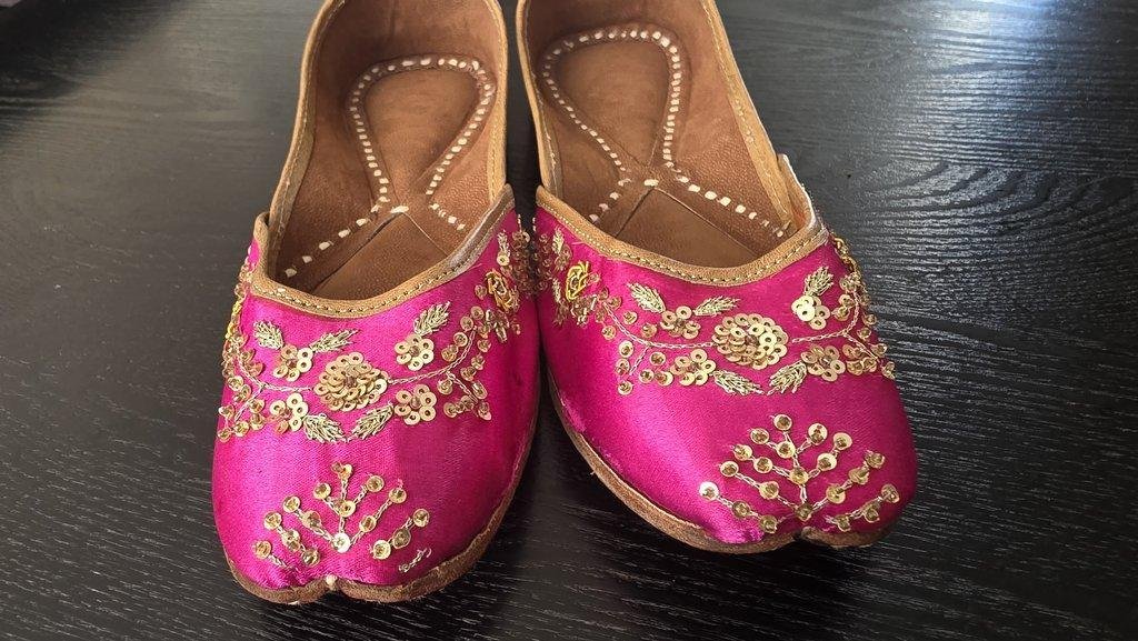 punjabi jutti magenta pj135